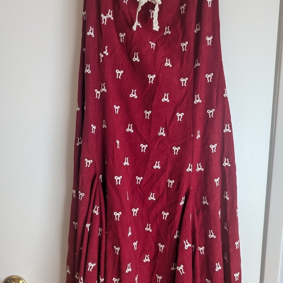 Red Sleeveless Midi Dress with Lace Trim - Picture 2 of 4